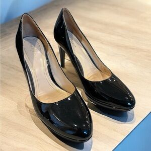 Size 8.5, COLE HAAN, Nike Air, black patent leather heels.